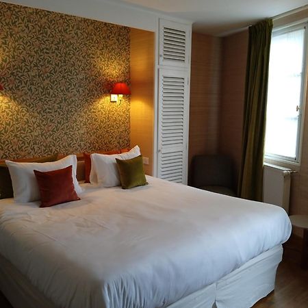 Logis Hotel Les Fuchsias Saint-Vaast-la-Hougue Esterno foto